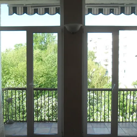 Tvoy Ostrov Na Yanki Kupala Apartament Mińsk