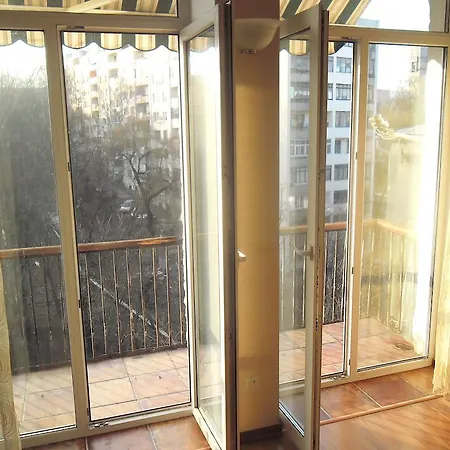 Apartament Tvoy Ostrov Na Yanki Kupala