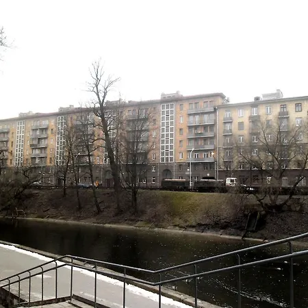 Apartament Tvoy Ostrov Na Yanki Kupala *